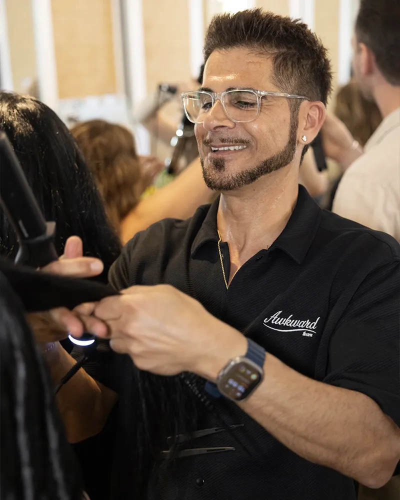 Backstage-Atmosphäre bei der Swim Week Miami 2026 mit Phillip Seven Hairdesign
